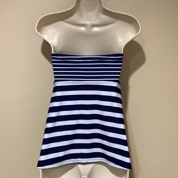 Swim top - Picture 3 of 8